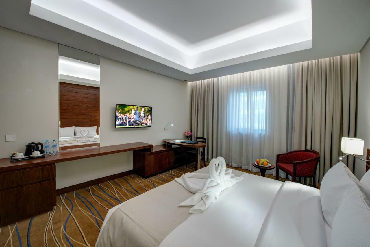 Center Hotel Sharjah Eksteriør bilde